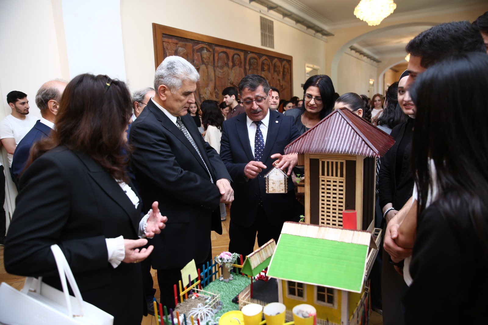 ADPU-da “STEAM Hesabat sərgisi” keçirilib 