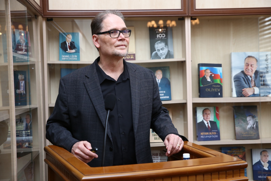 ADPU-da süni intellekt mövzusunda beynəlxalq görüş keçirilib