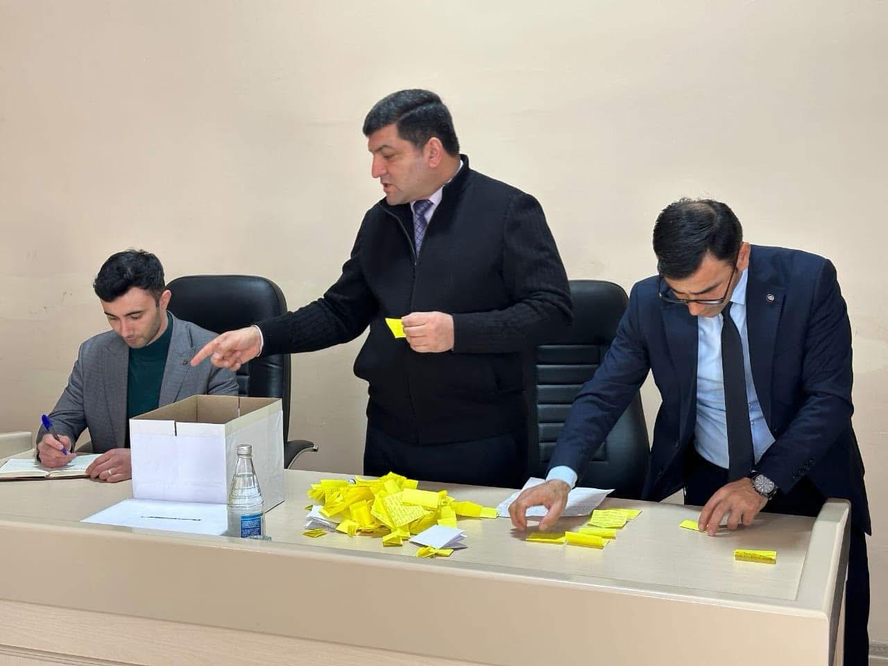 ADPU-nun Quba filialında görüşdə tələbələrin anonim şikayətləri oxunub 