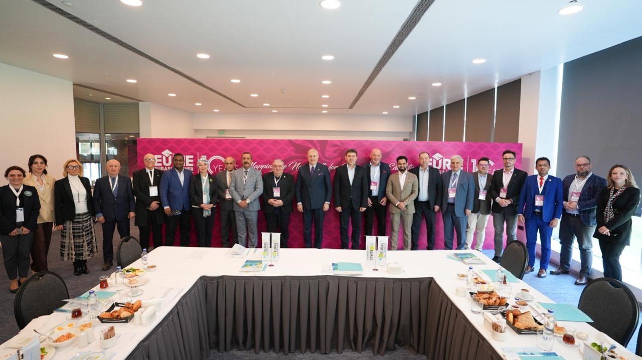 ADPU-nun rektoru X Avrasiya Ali Təhsil Zirvəsində iştirak edib