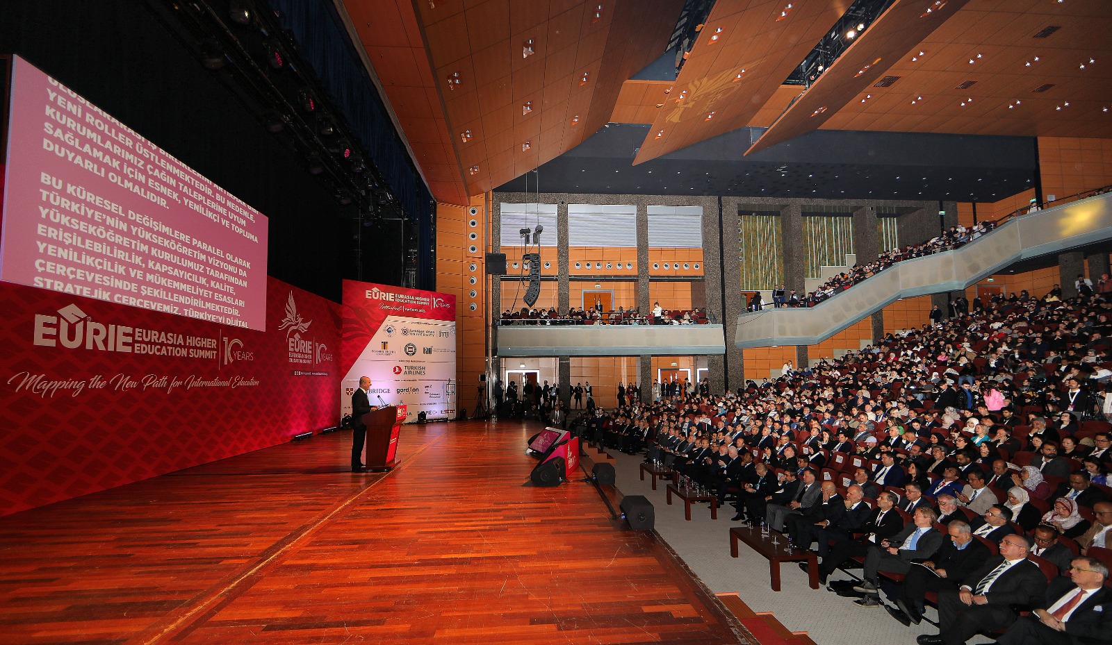 ADPU-nun rektoru X Avrasiya Ali Təhsil Zirvəsində iştirak edib