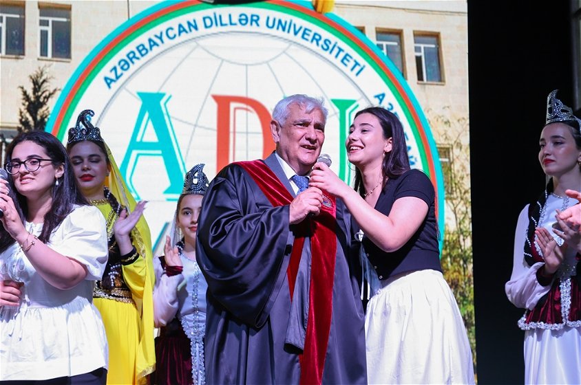 ADU-da “Məzun günü” keçirilib