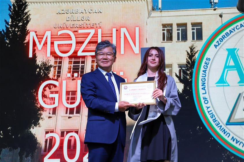 ADU-da “Məzun günü” keçirilib