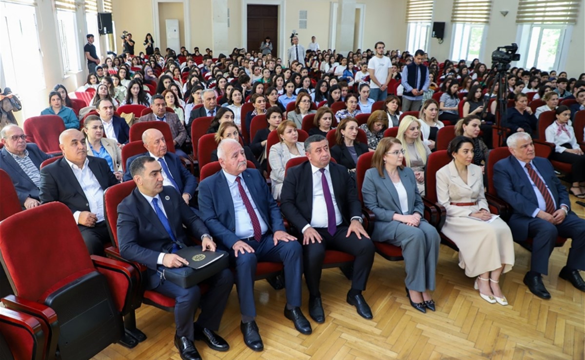 ADU-da “Suverenlik və Konstitusiya: Gəncliklə gələcəyə” mövzusunda forum keçirilib 