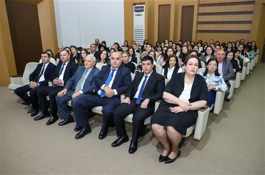 ADU məzunlarının professionallıq və peşə vərdişlərinin təkmilləşdirilməsi konfransı keçirilib