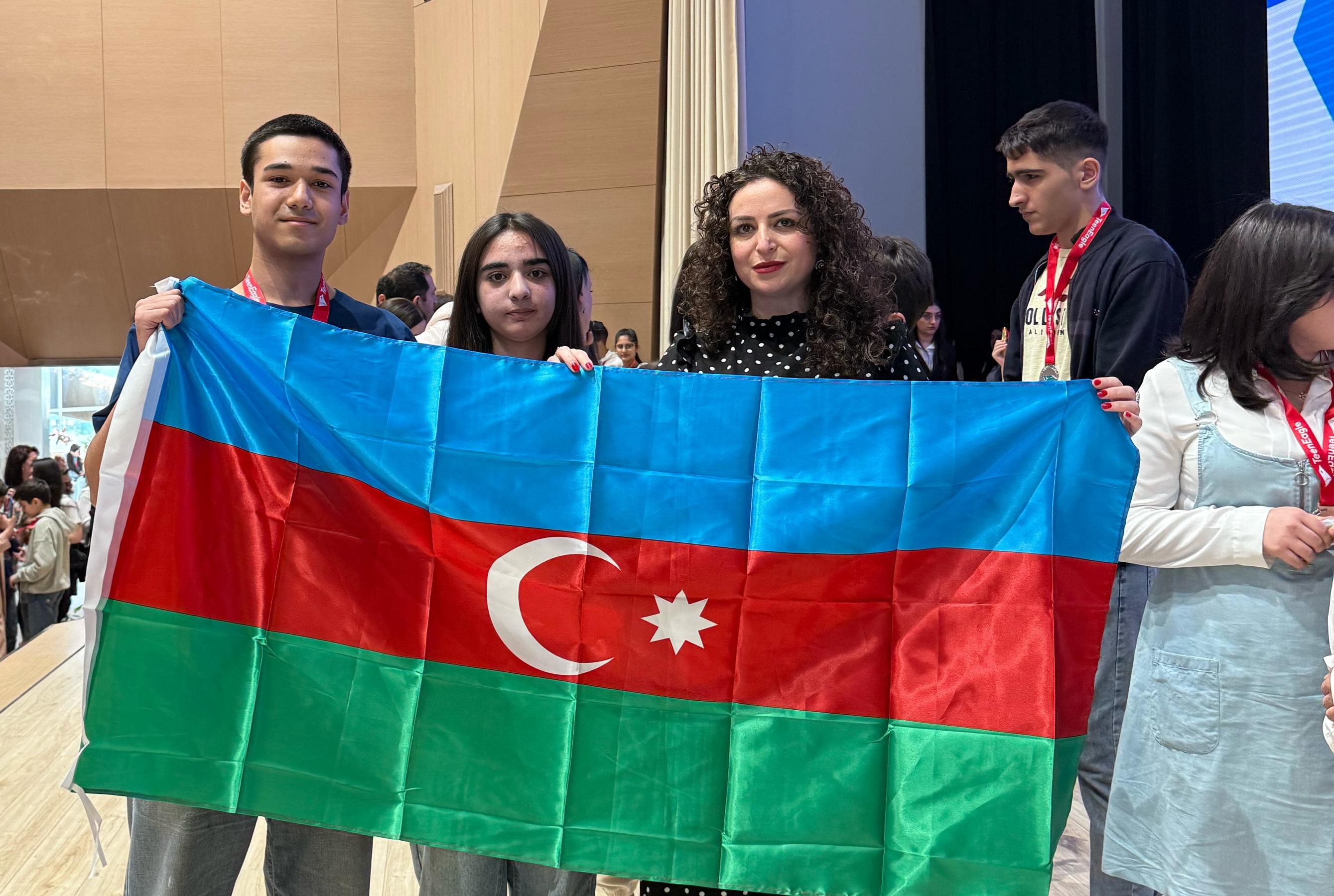 Ağdam məktəbliləri beynəlxalq ingilis dili olimpiadasının finalına çıxıblar  