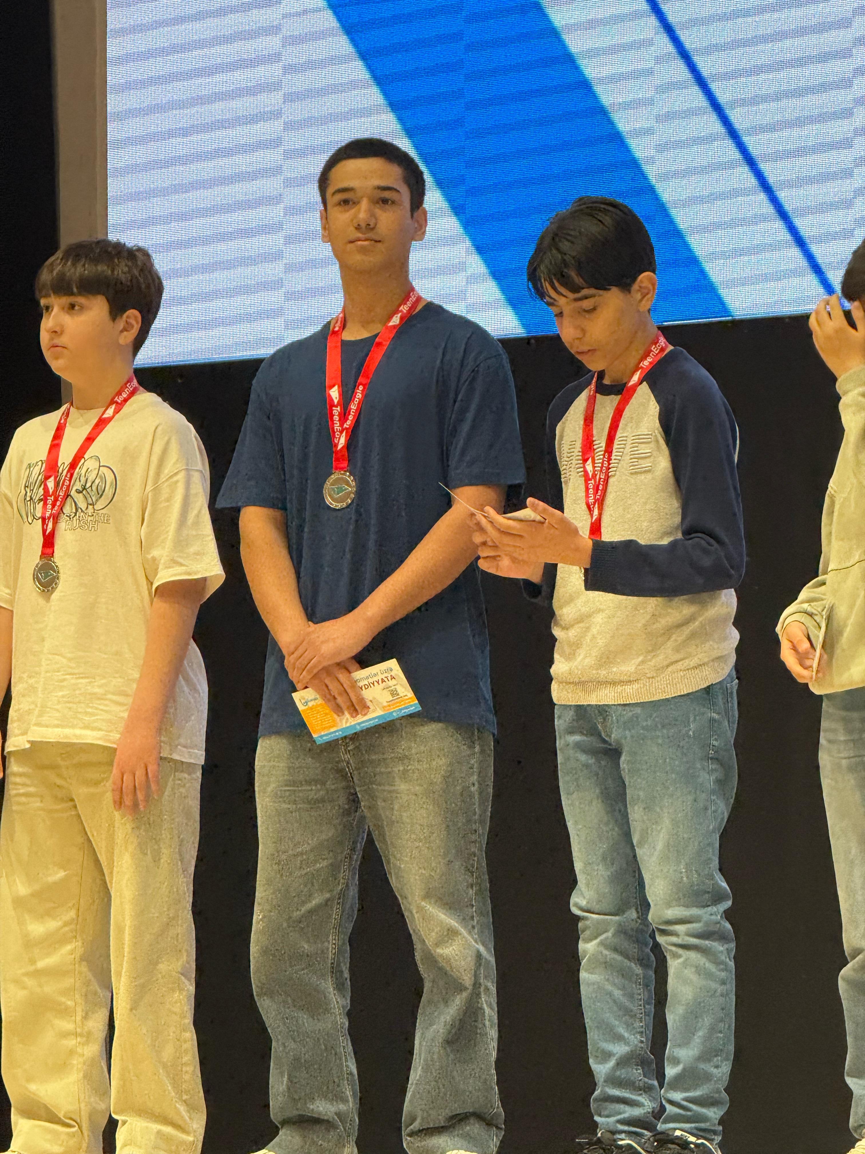 Ağdam məktəbliləri beynəlxalq ingilis dili olimpiadasının finalına çıxıblar 