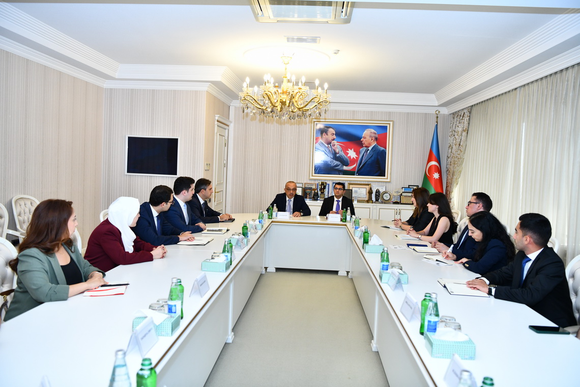 Agentlik ADNSU-nun 10 tələbəsinə təqaüd verəcək 