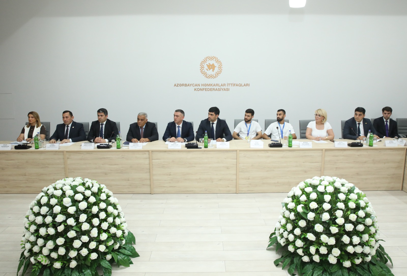 AHİK-də qalib futzal komandasının heyəti ilə görüş keçirilib