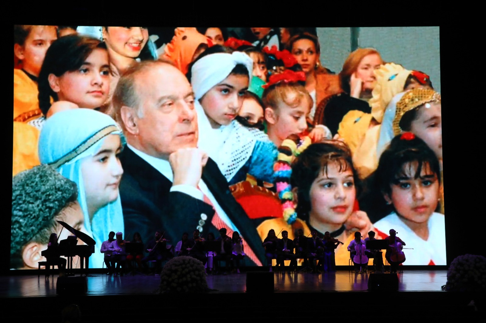 AHİK "Sən elə bir zirvəsən" tədbiri təşkil edib