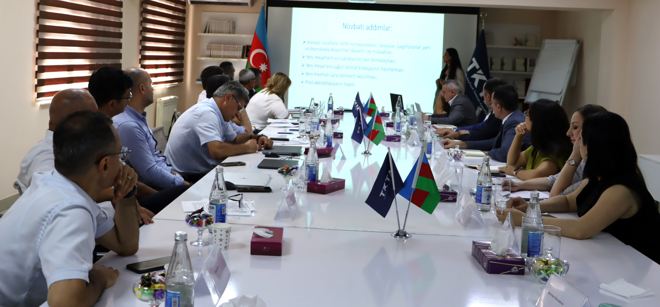 Ali məktəblərin akkreditasiya meyarları müzakirəyə çıxarılıb – Yeni sənəd hazırlanıb