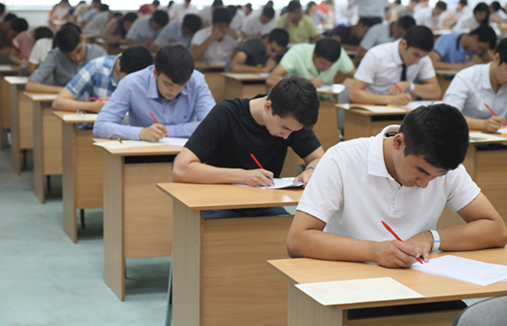 Ali məktəblərin köçürülməsi paytaxtın tıxac problemini həll edə bilərmi?  