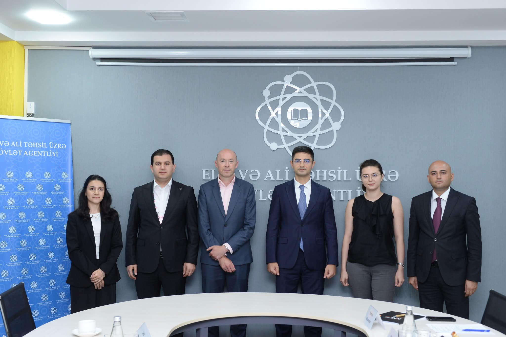 Ali təhsildə “LinkedIn”dən istifadə imkanlarının artırılması müzakirə edilib