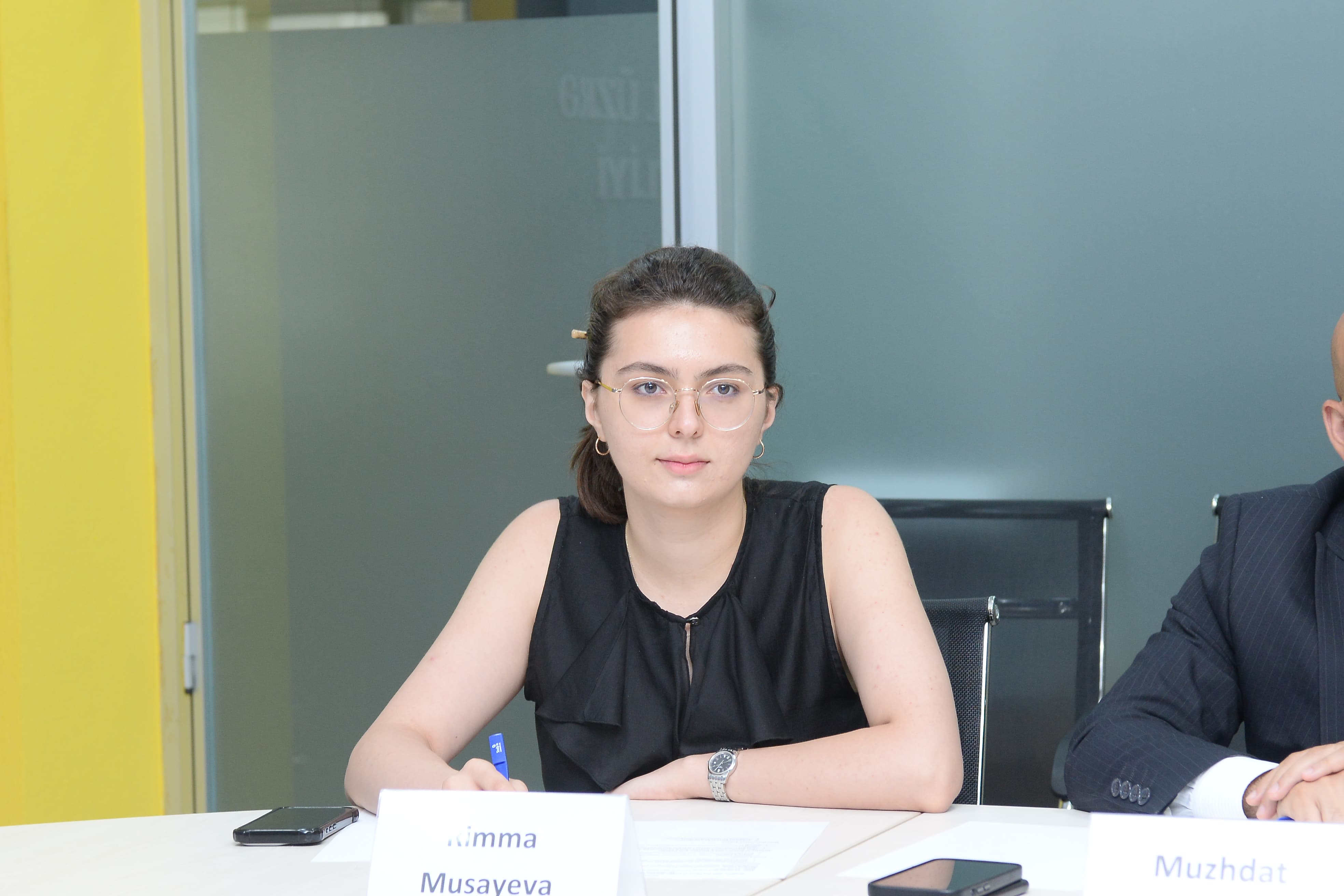 Ali təhsildə “LinkedIn”dən istifadə imkanlarının artırılması müzakirə edilib