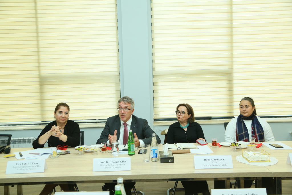 Almaniyanın nüfuzlu universitetinin nümayəndələri AzTU-da olublar