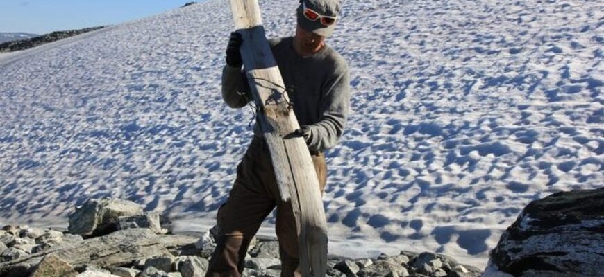 Arxeoloqlar 1300 illik artefakt tapıblar  