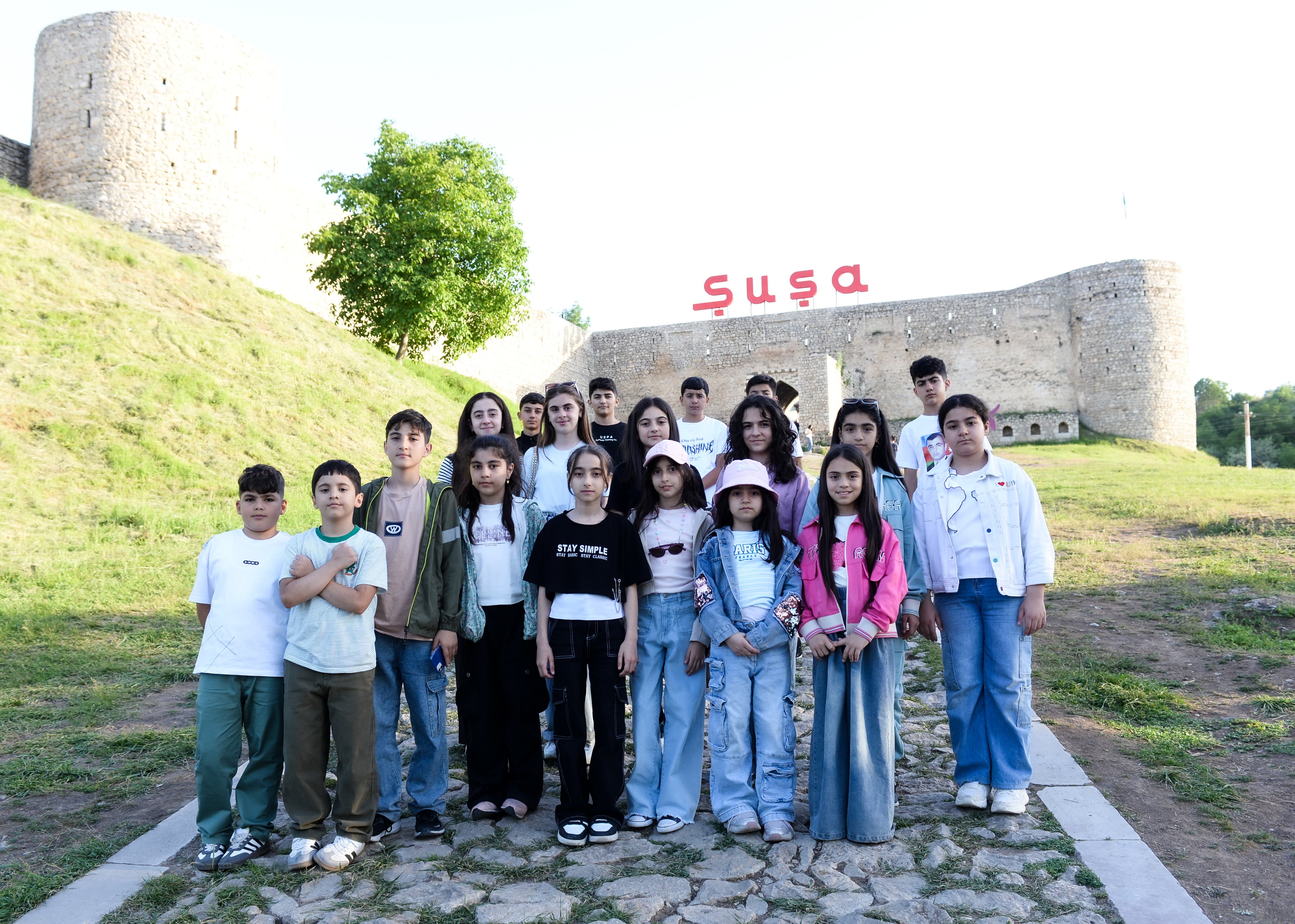 “Atam məni görür” -  Atalarının izlərini Şuşada axtaranlar - REPORTAJ