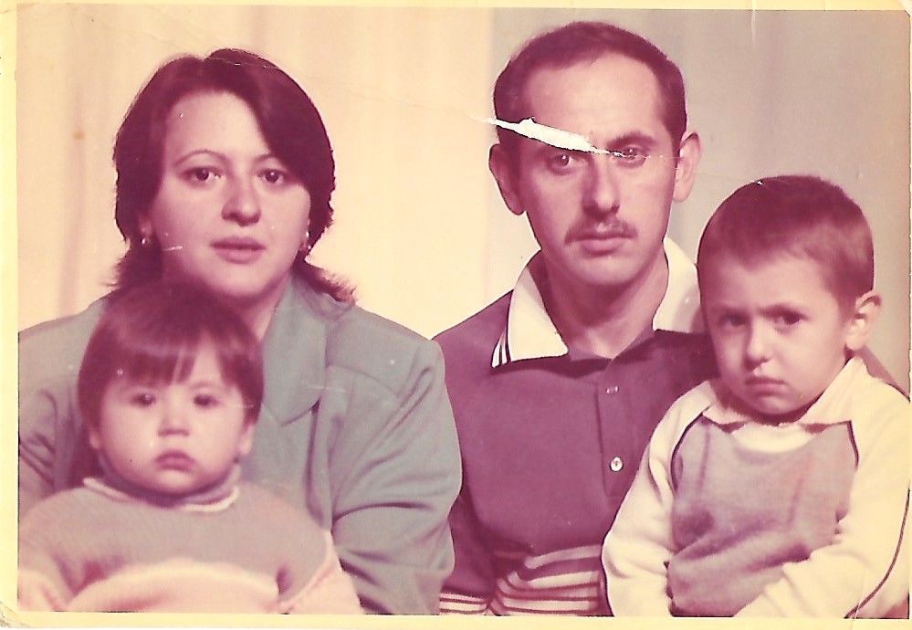 Atası və qardaşını müharibədə itirən "Şəhid yadigarı": "Təhsilimdən əl çəkmədim" 