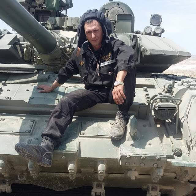 Atası və qardaşını müharibədə itirən "Şəhid yadigarı": "Təhsilimdən əl çəkmədim"