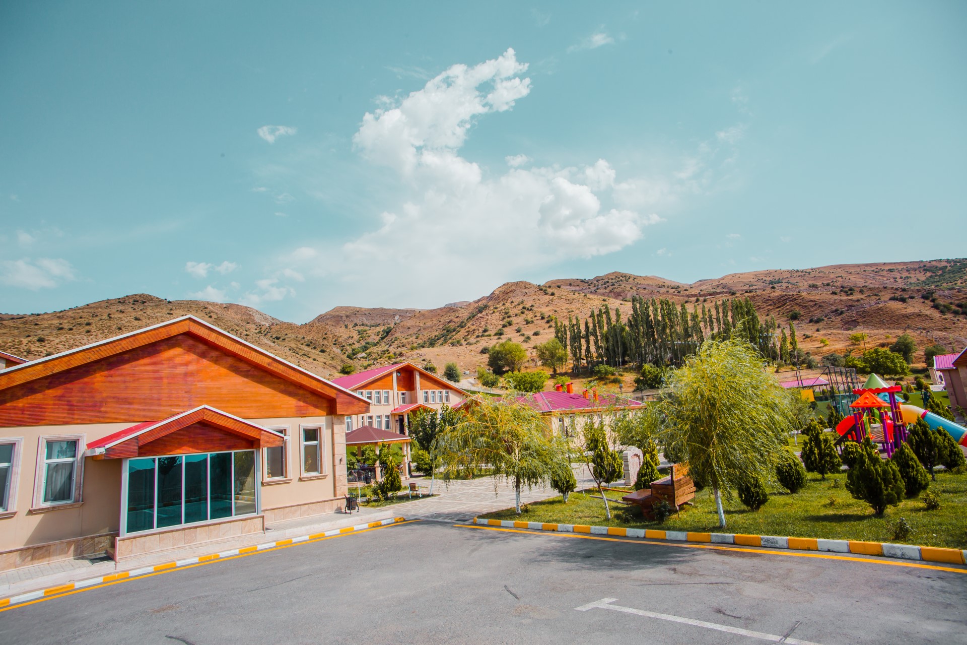 ATİAHİ Respublika Komitəsinin "xüsusi təklif" kampaniyasından 270 təhsil işçisi yararlanıb 