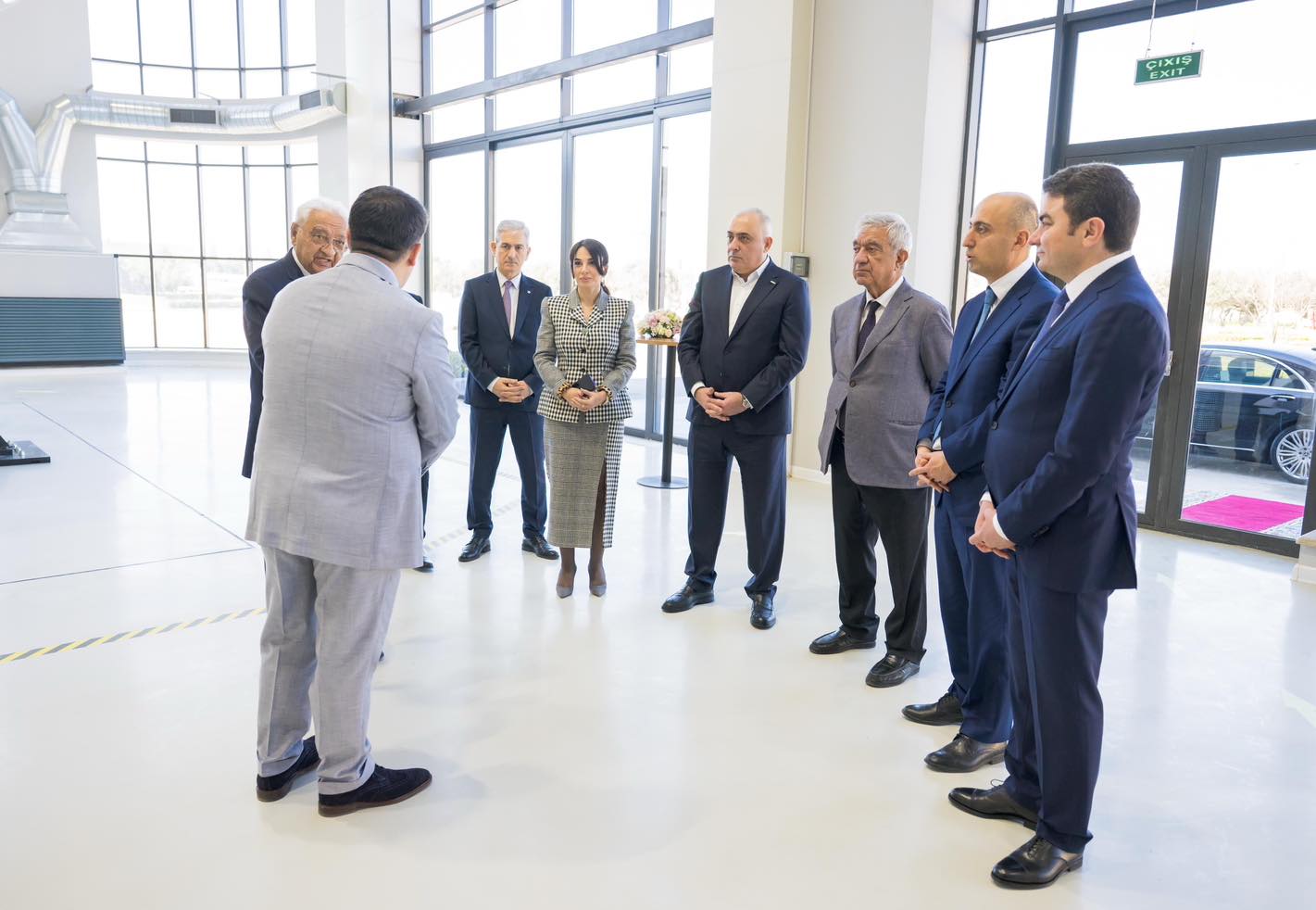 Aviasiya Akademiyasında "Boeing 777" tam uçuş simulyatoru quraşdırılıb