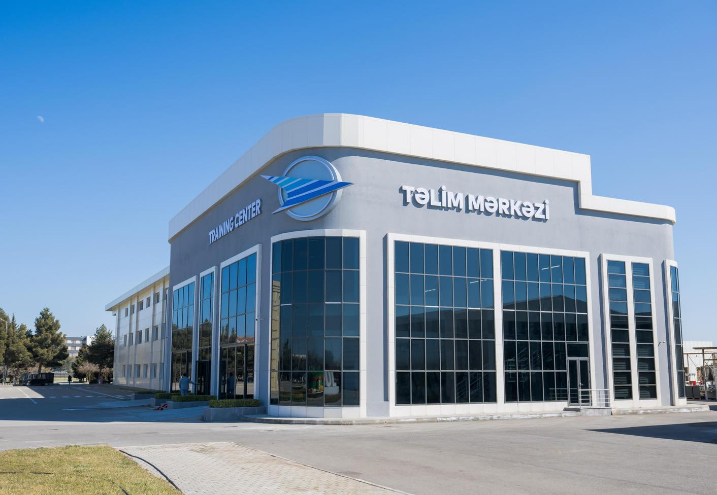 Aviasiya Akademiyasında "Boeing 777" tam uçuş simulyatoru quraşdırılıb