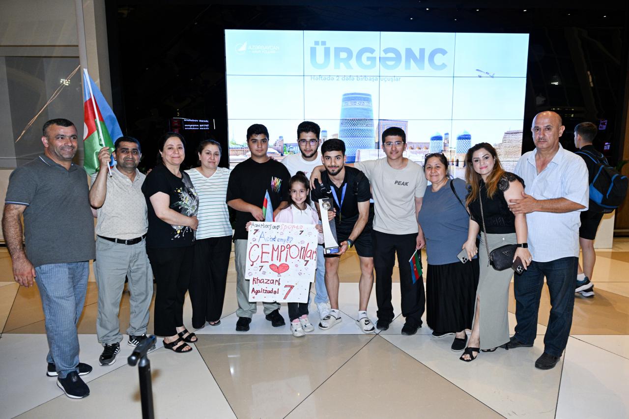 Avropa çempionu olan ASA-nın futzal komandası böyük coşqu ilə qarşılanıb