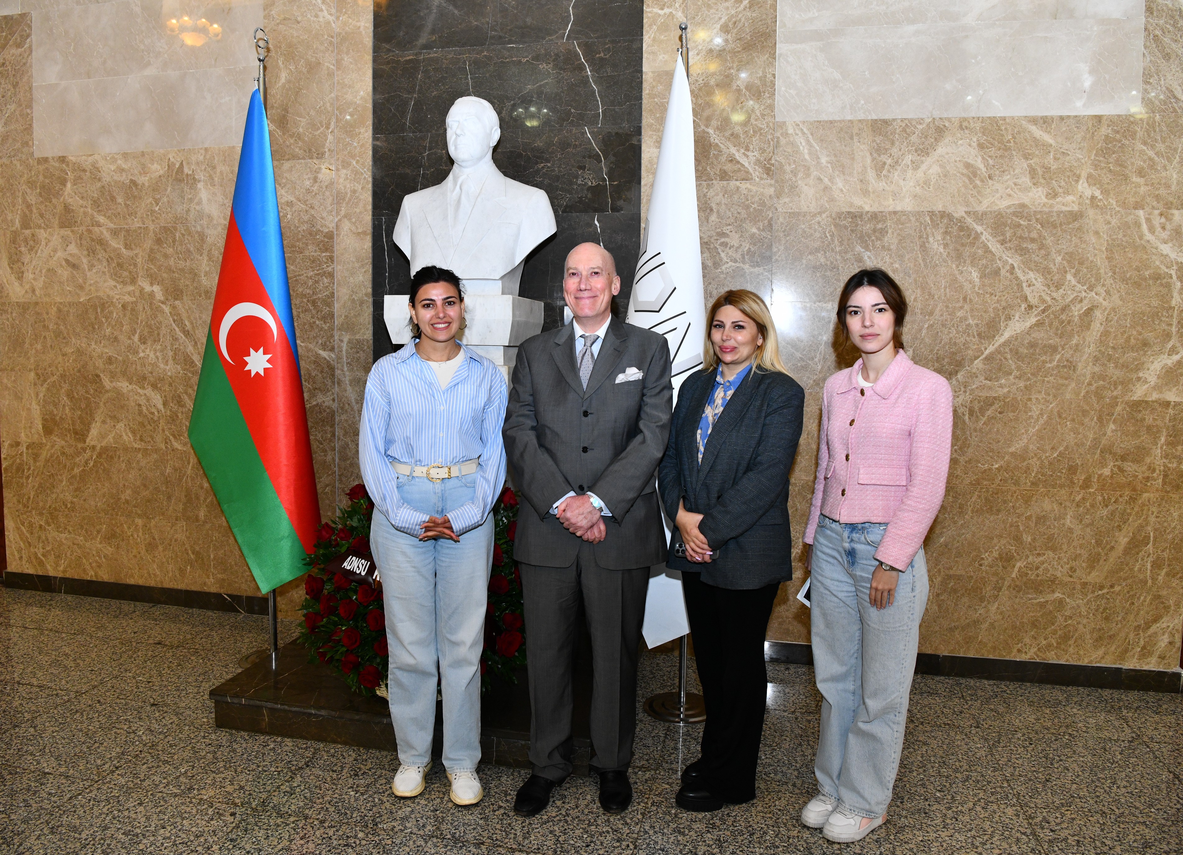 Avropalı professor Franco Cozzani ADNSU-nun tədris şəraitini yüksək dəyərləndilib