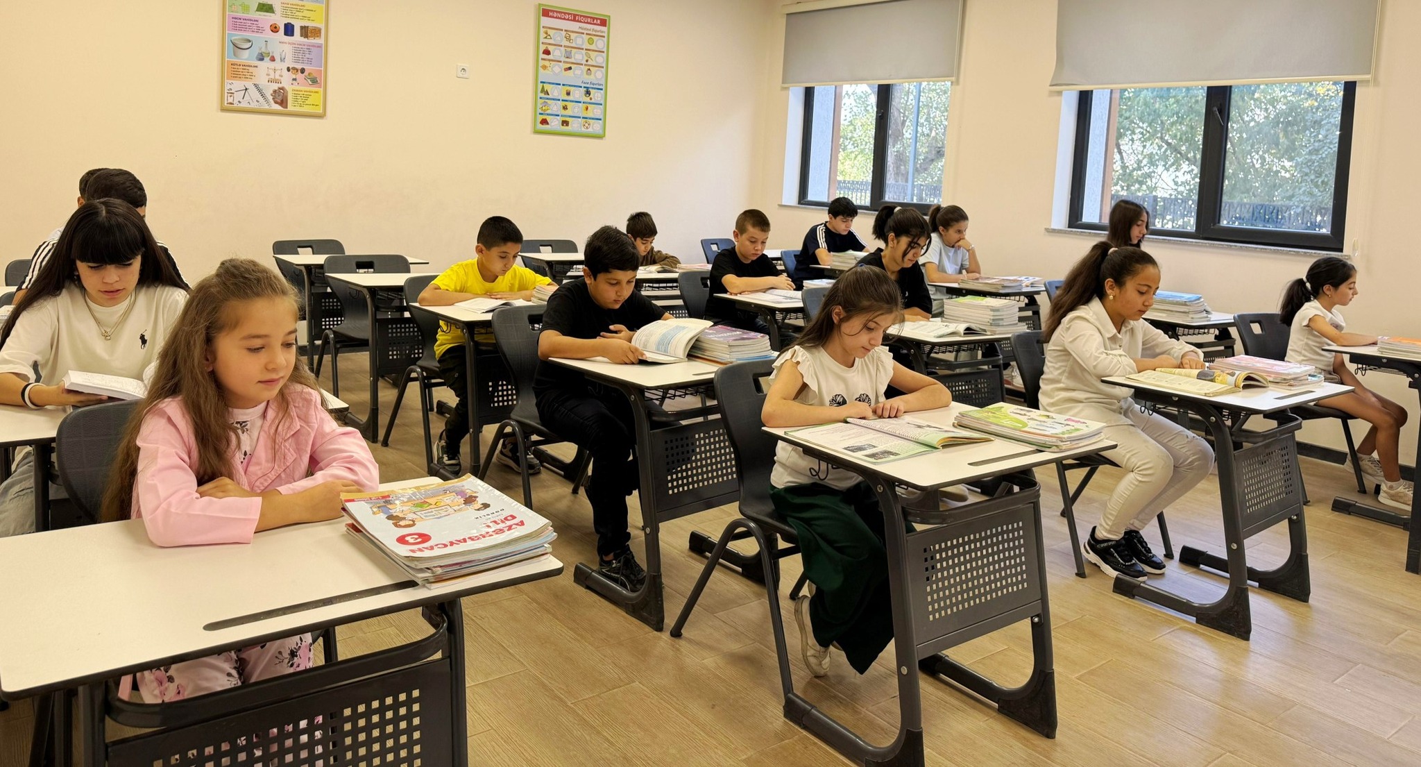 Azad edilmiş ərazilərdə məktəblər şagirdlərini qarşılamağa tam hazırdır