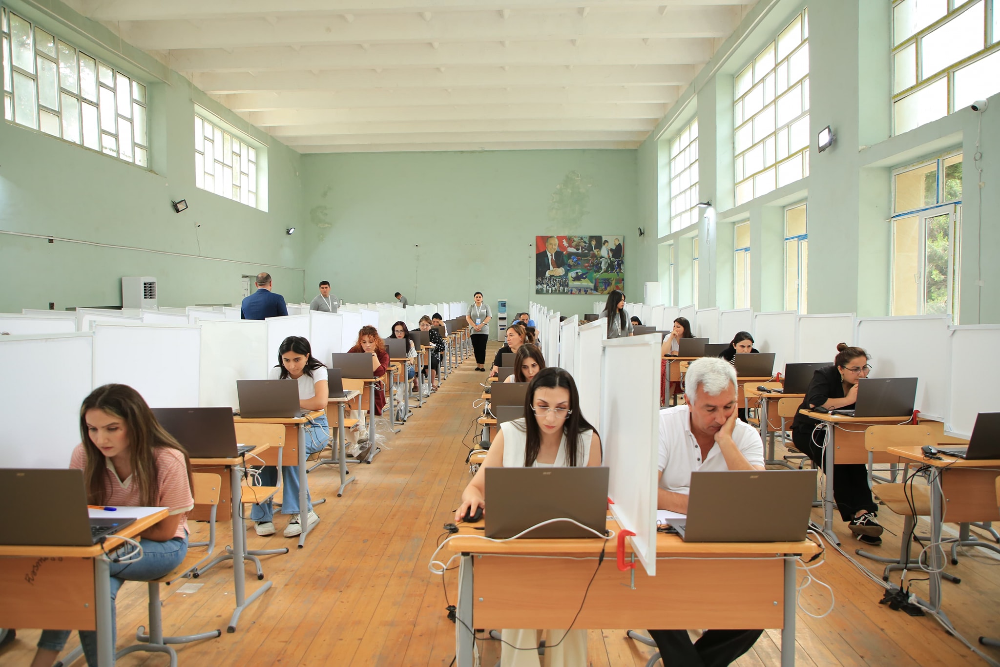 Azad olunan ərazilərdə çalışan müəllimlər ilk dəfə sertifikasiyada iştirak ediblər