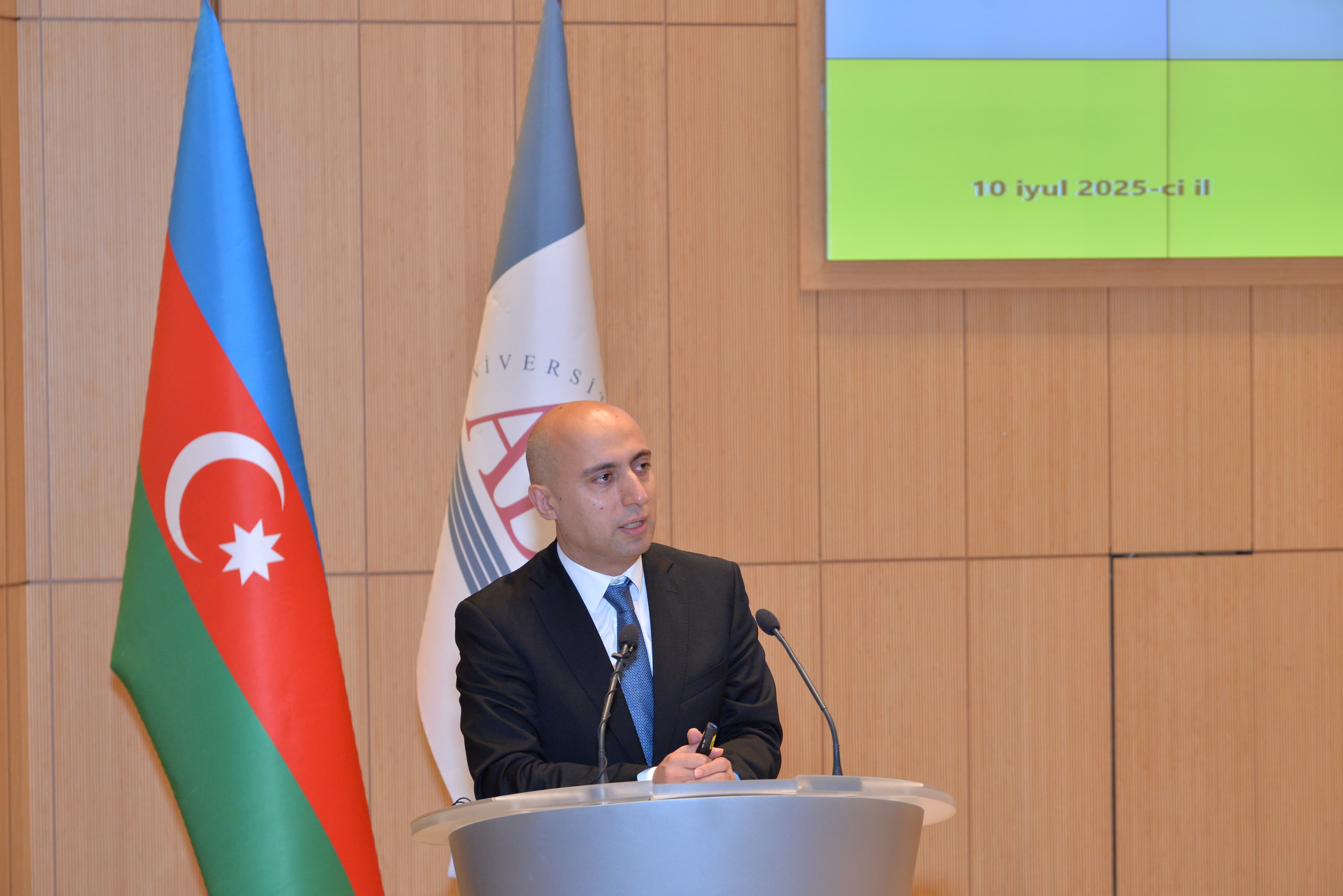 Azərbaycan dili və ədəbiyyat imtahanındakı 3 sual qiymətləndirmədən çıxarılıb - Nazir 