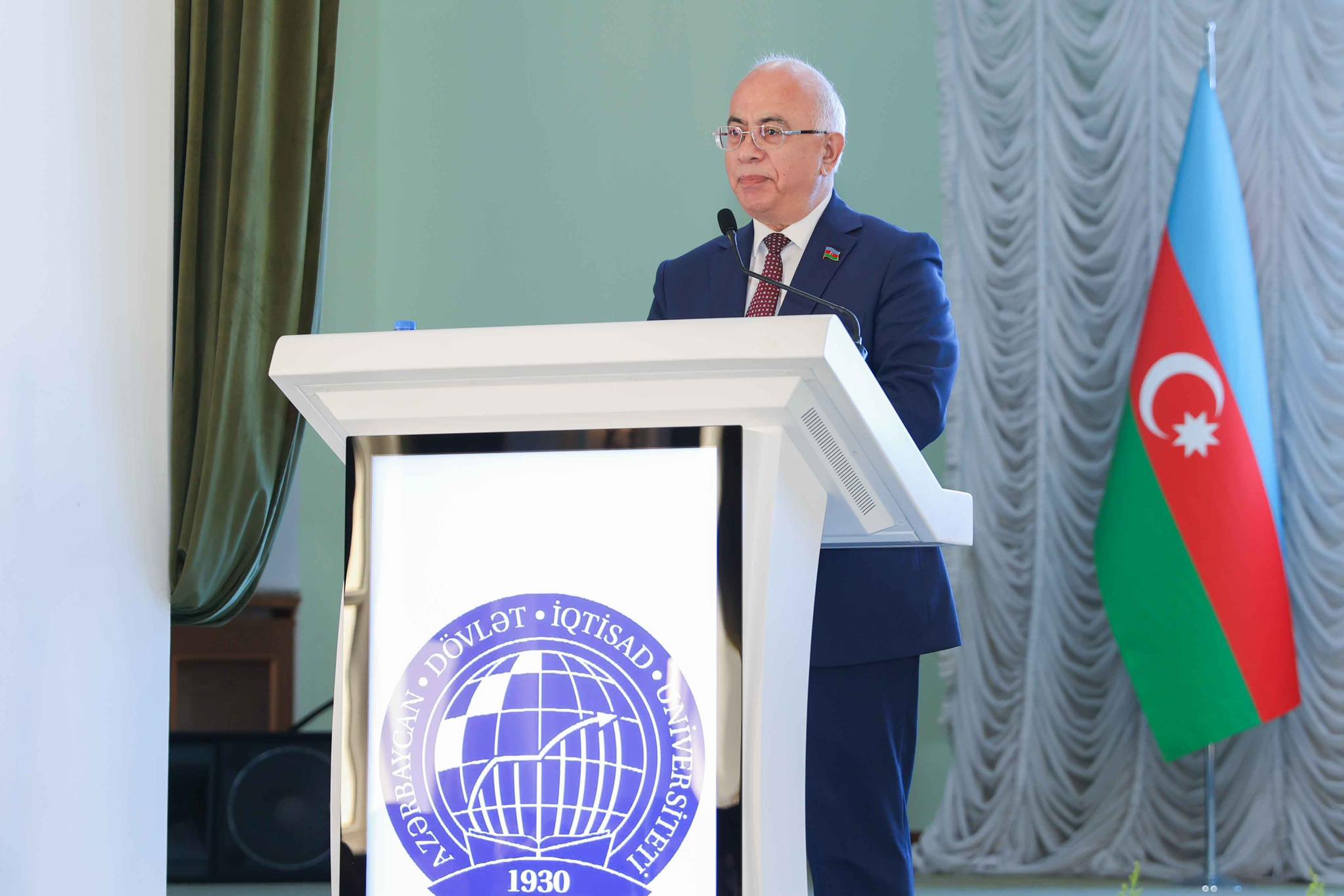 Azərbaycan Dövlət İqtisad Universitetinin 95 illik yubileyi qeyd olunub