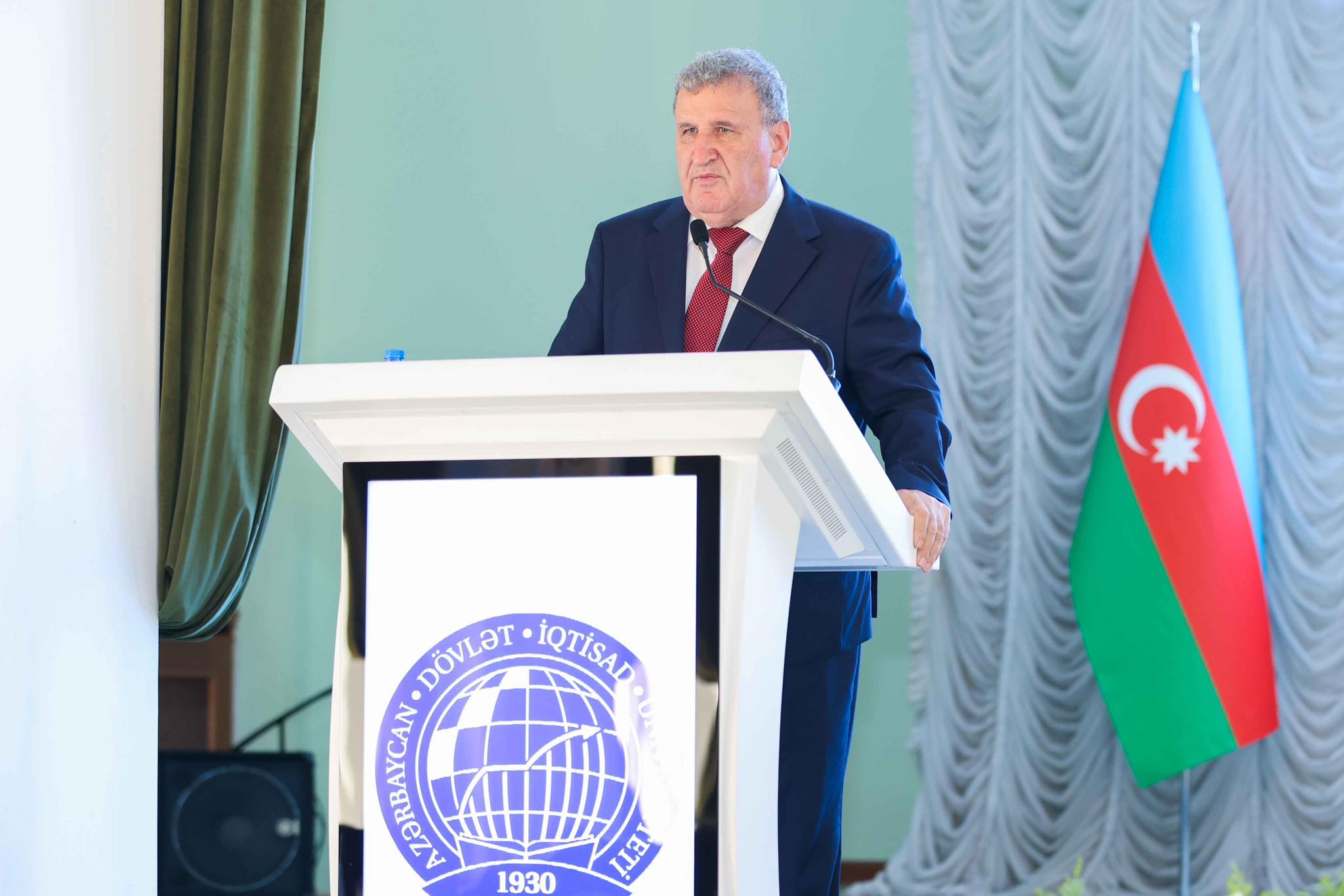 Azərbaycan Dövlət İqtisad Universitetinin 95 illik yubileyi qeyd olunub