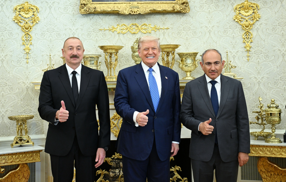 Azərbaycan Prezidentinin və Ermənistanın Baş nazirinin Vaşinqton şəhərində keçirilmiş görüşünə dair Birgə Bəyannamə imzalanıb