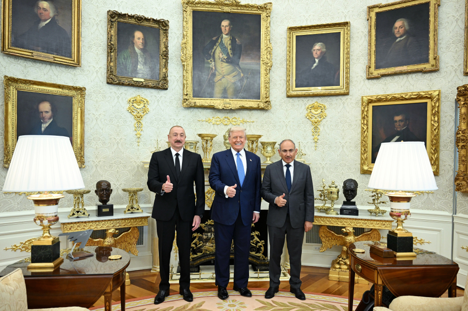 Azərbaycan Prezidentinin və Ermənistanın Baş nazirinin Vaşinqton şəhərində keçirilmiş görüşünə dair Birgə Bəyannamə imzalanıb