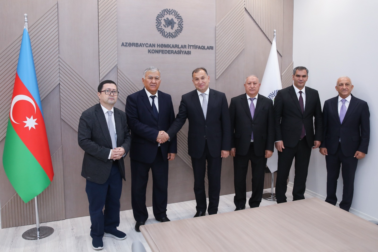 Azərbaycan və Özbəkistan həmkarlar ittifaqları arasında əlaqələr genişlənir