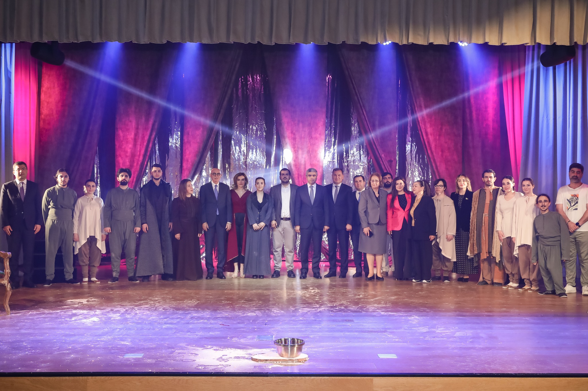 Azərbaycanın ilk inklüziv teatrı ƏSA-nın “Axtarış” tamaşasının premyerası olub