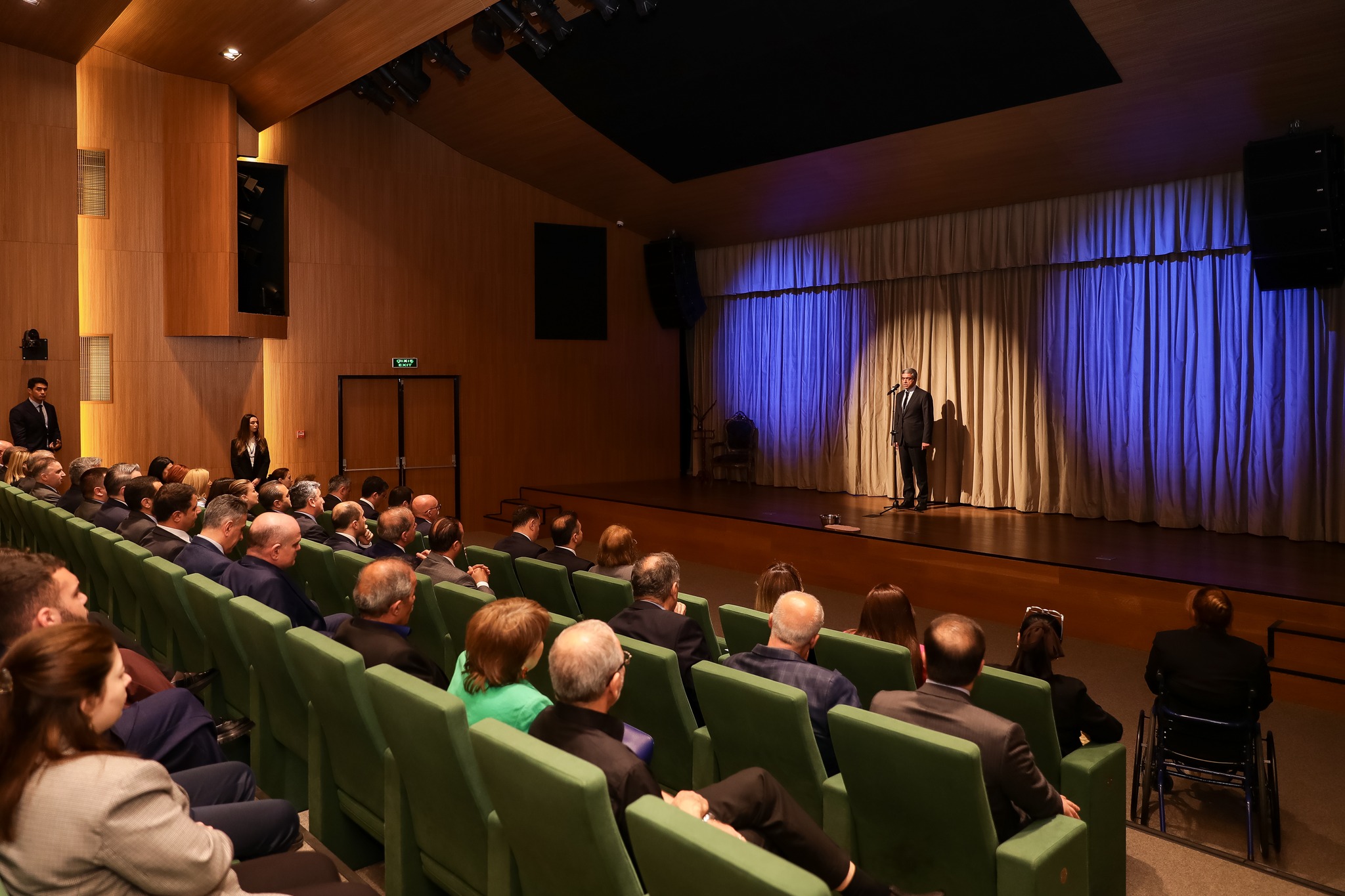 Azərbaycanın ilk inklüziv teatrı ƏSA-nın “Axtarış” tamaşasının premyerası olub