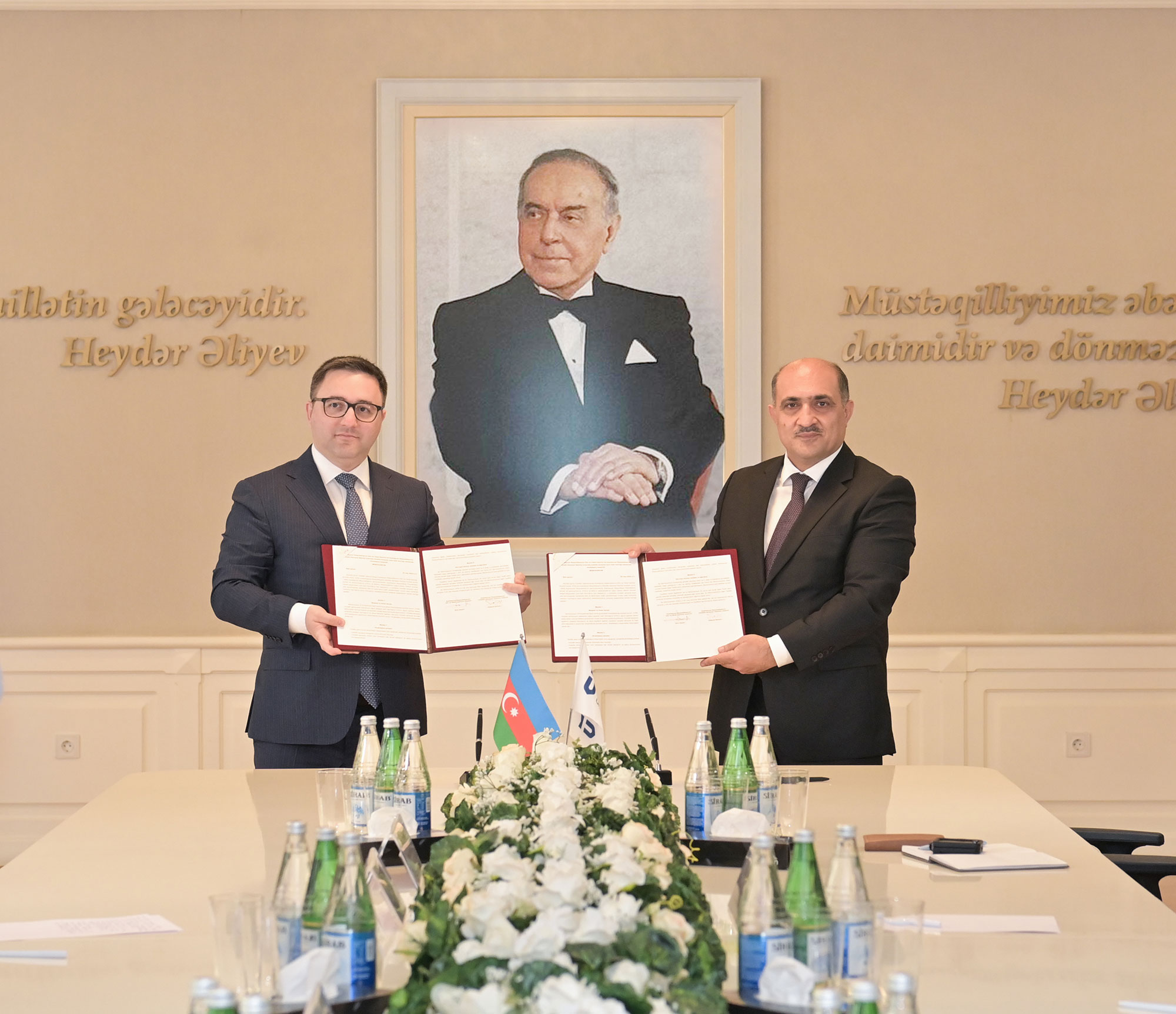 Azərbaycanın müdafiə sənayesi üçün kadr hazırlığı sahəsində mühüm sənəd imzalanıb