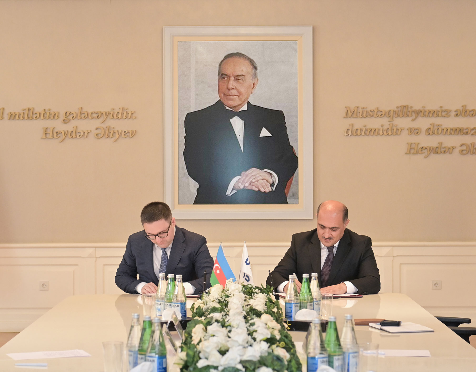 Azərbaycanın müdafiə sənayesi üçün kadr hazırlığı sahəsində mühüm sənəd imzalanıb