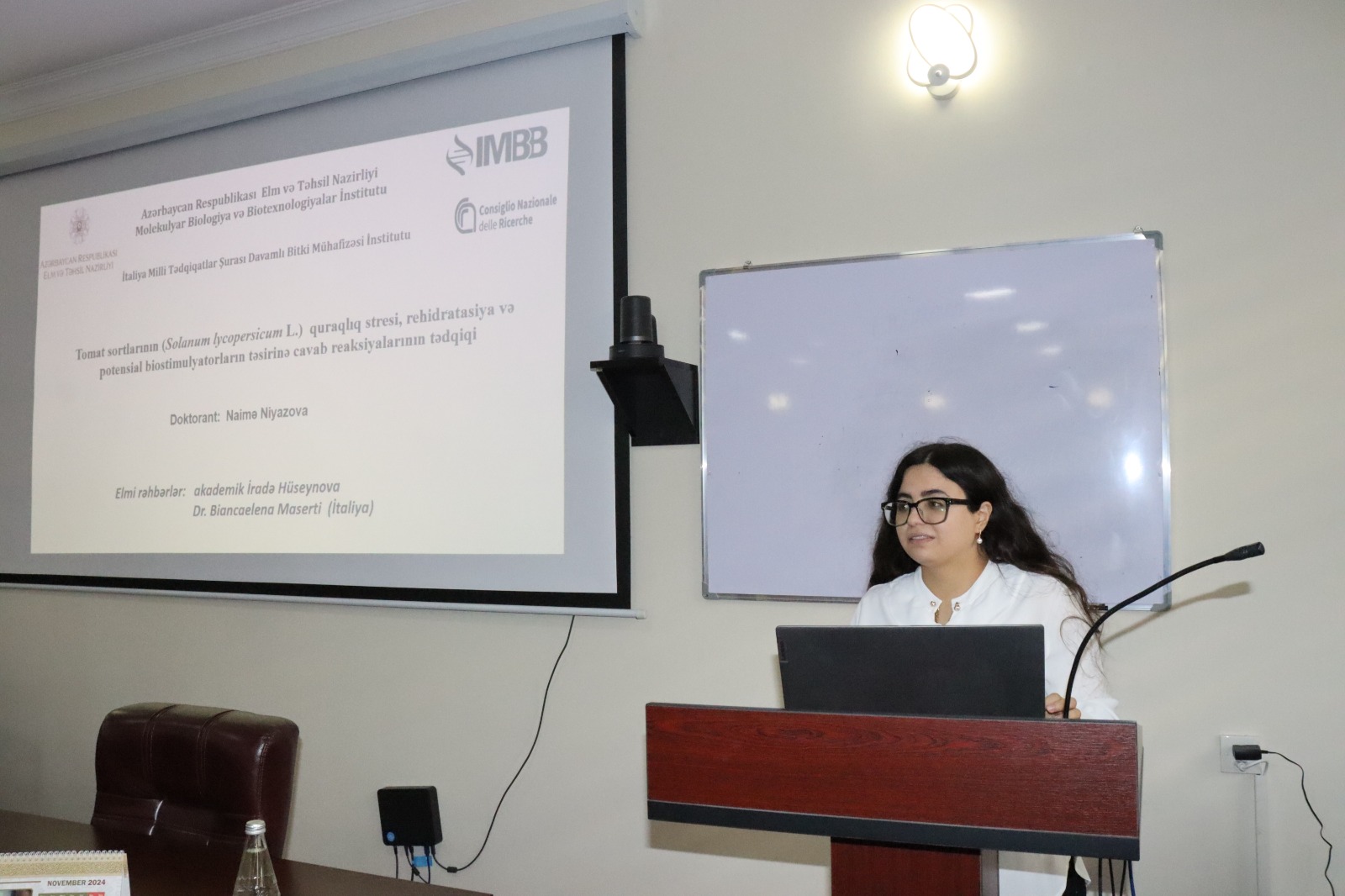 Azərbaycanlı tədqiqatçı xərçəngin müalicəsi üçün bio-nanomateriallar hazırlayır