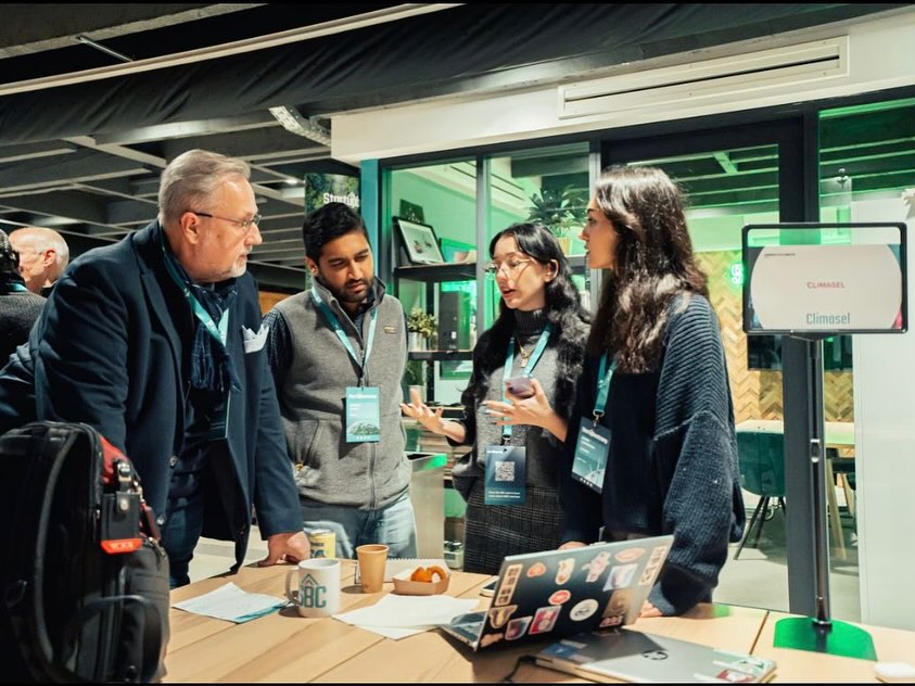 Azərbaycanlı tələbələr layihələrini Niderlandda təqdim ediblər 
