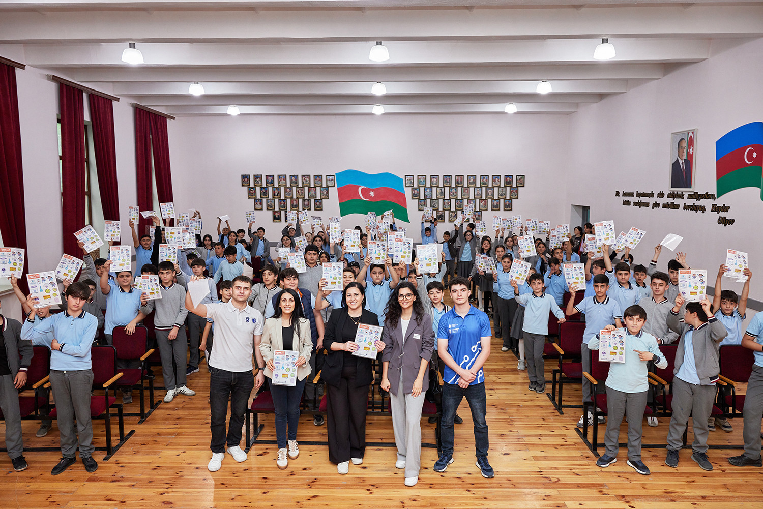 “Azercell” “Məktəblilər üçün Kibermaarifləndirmə Proqramı”na start verib