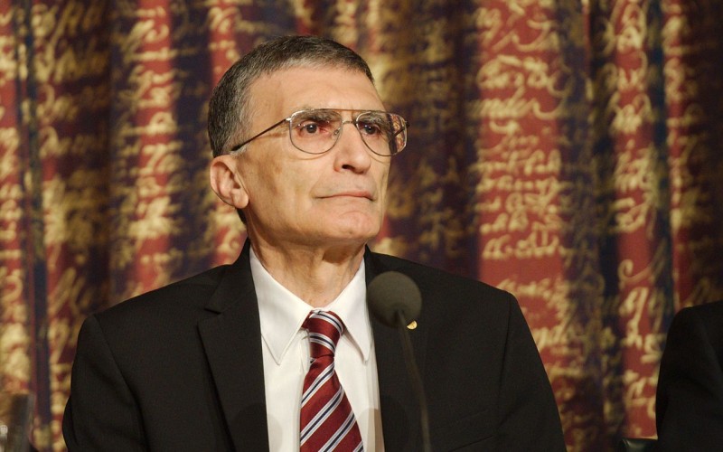 Aziz Sancar: “Azərbaycan məktəbi"nin missiyasını şərəflə davam etdirəcəyinə əminəm 