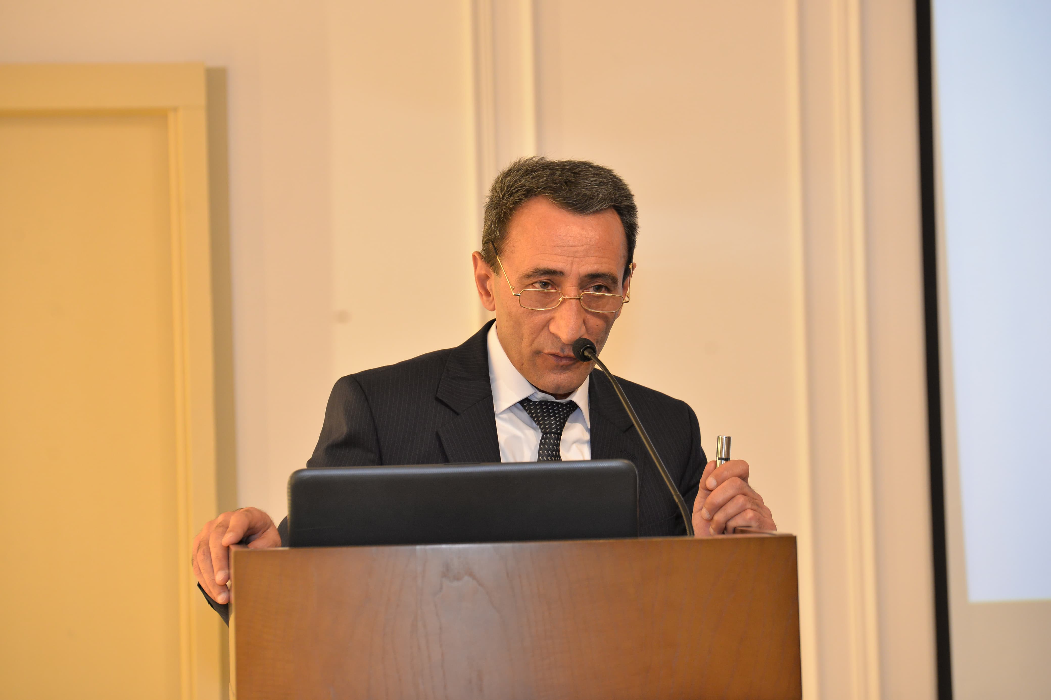 AzMİU alimlərinin ixtirası enerji itkisini 80%-dək azalda bilər