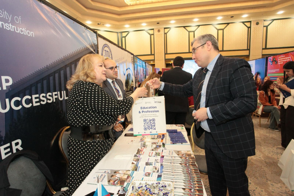 AzMİU beynəlxalq sərgidə təmsil olunub