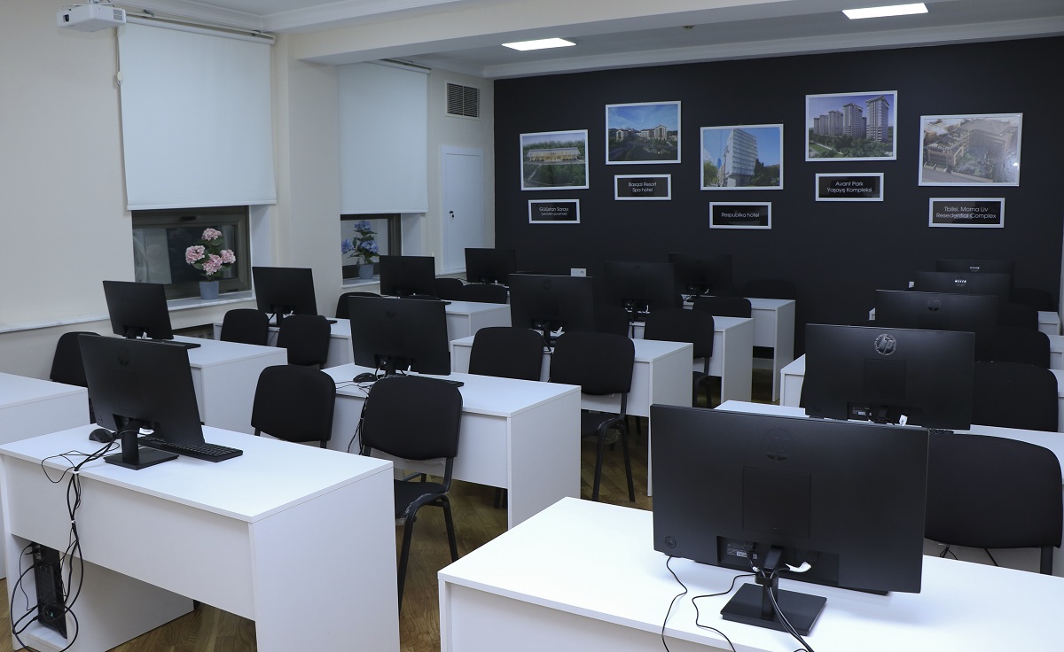 AzMİU-da 4 yeni laboratoriya istifadəyə verilib 