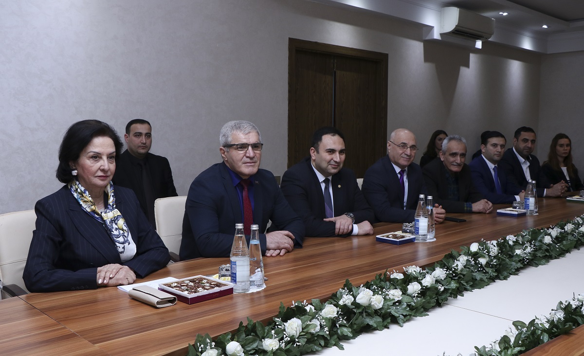 AzMİU-da 4 yeni laboratoriya istifadəyə verilib