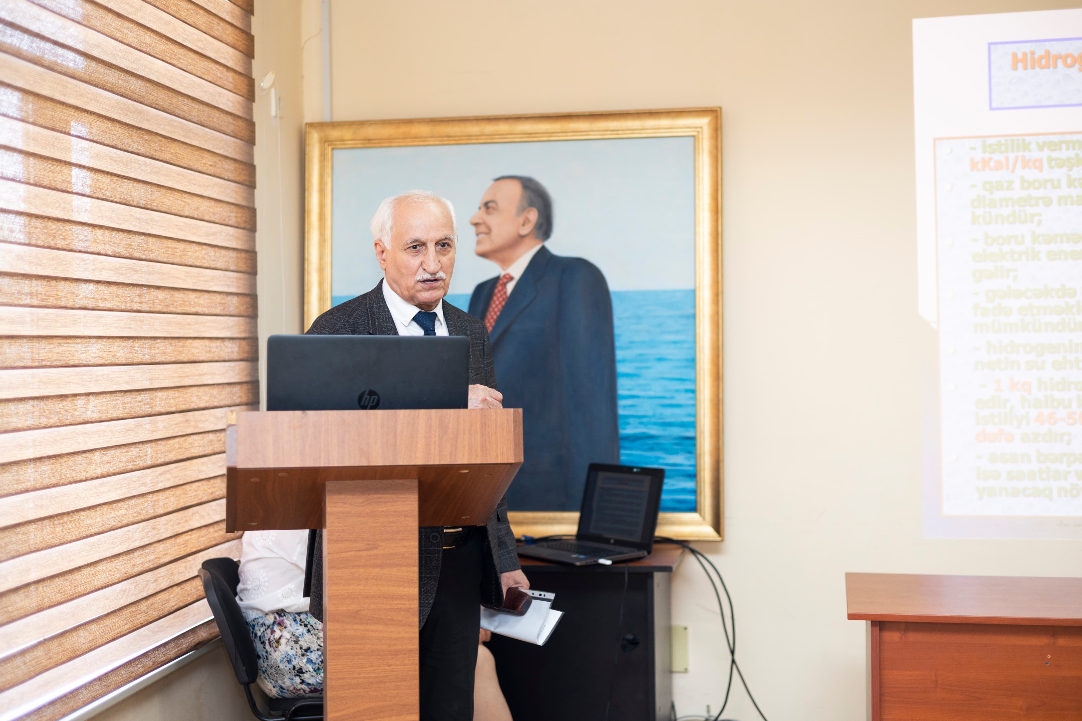 AzMİU-da COP29 ilə bağlı konfrans keçirilib