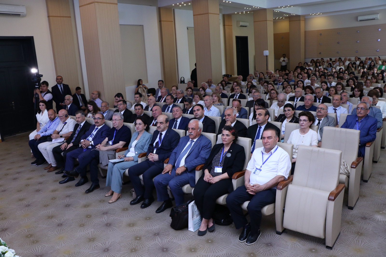 AzMİU-da dünya alimləri inşaatın müasir problemlərini müzakirə etdilər 